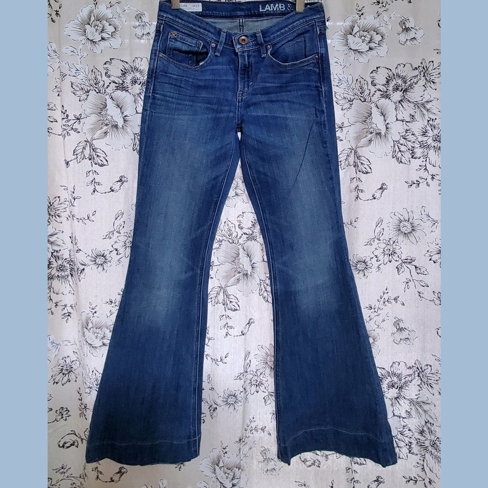 LAMB & FLAG Flare low-rise slim hip and thigh jean sz 26/2
